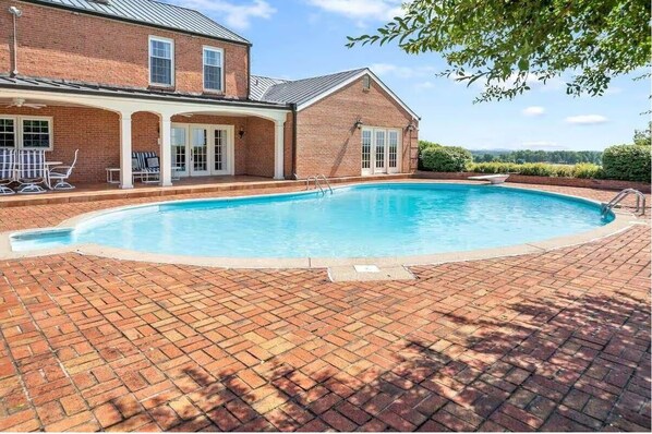 Seasonal outdoor pool
