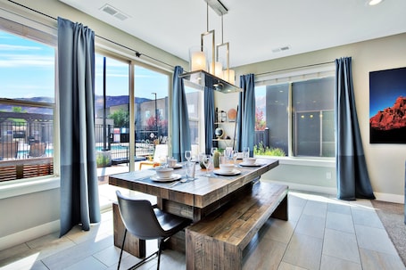 Luxury House, Mountain View | In-room dining