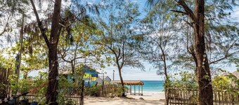 Azul Zambales Beachfront House EXCLUSIVE