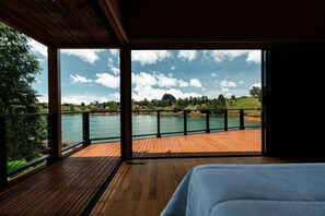 4 chambres, fer et planche à repasser, lit parapluie, Wi-Fi