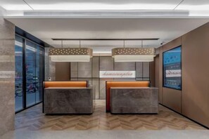Unclassified image, 5 of 22, button - Homeinn Plus Hotel (Shanghai Bund Nanjing Road Pedestrian Street) (Shanghai)