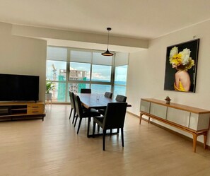 Dining - Unique Apartment Ocean View (Panama City)