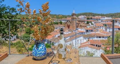 El Risco del Lomero Valdelarco by Ruralidays