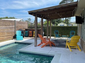 Pool - Private Pool, 5 min from private beach, come relax! (Pensacola)