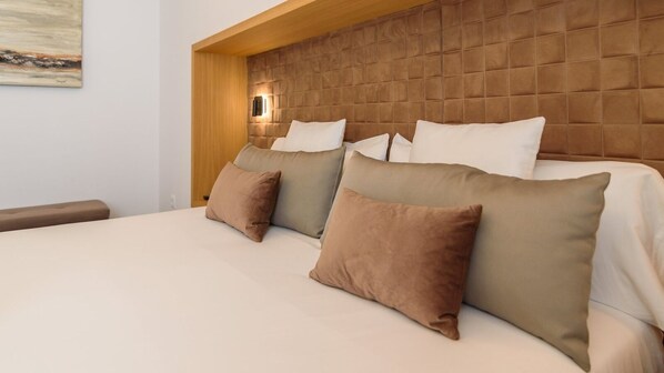 1 dormitorio, tabla de planchar con plancha, cuna de viaje y wifi