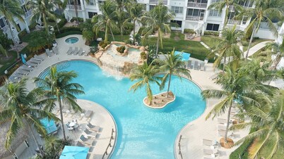 CHOSEN BONITA'S FAVORITE and VRBO's PREMIER HOST with 85" TV and 2 KING BEDS!