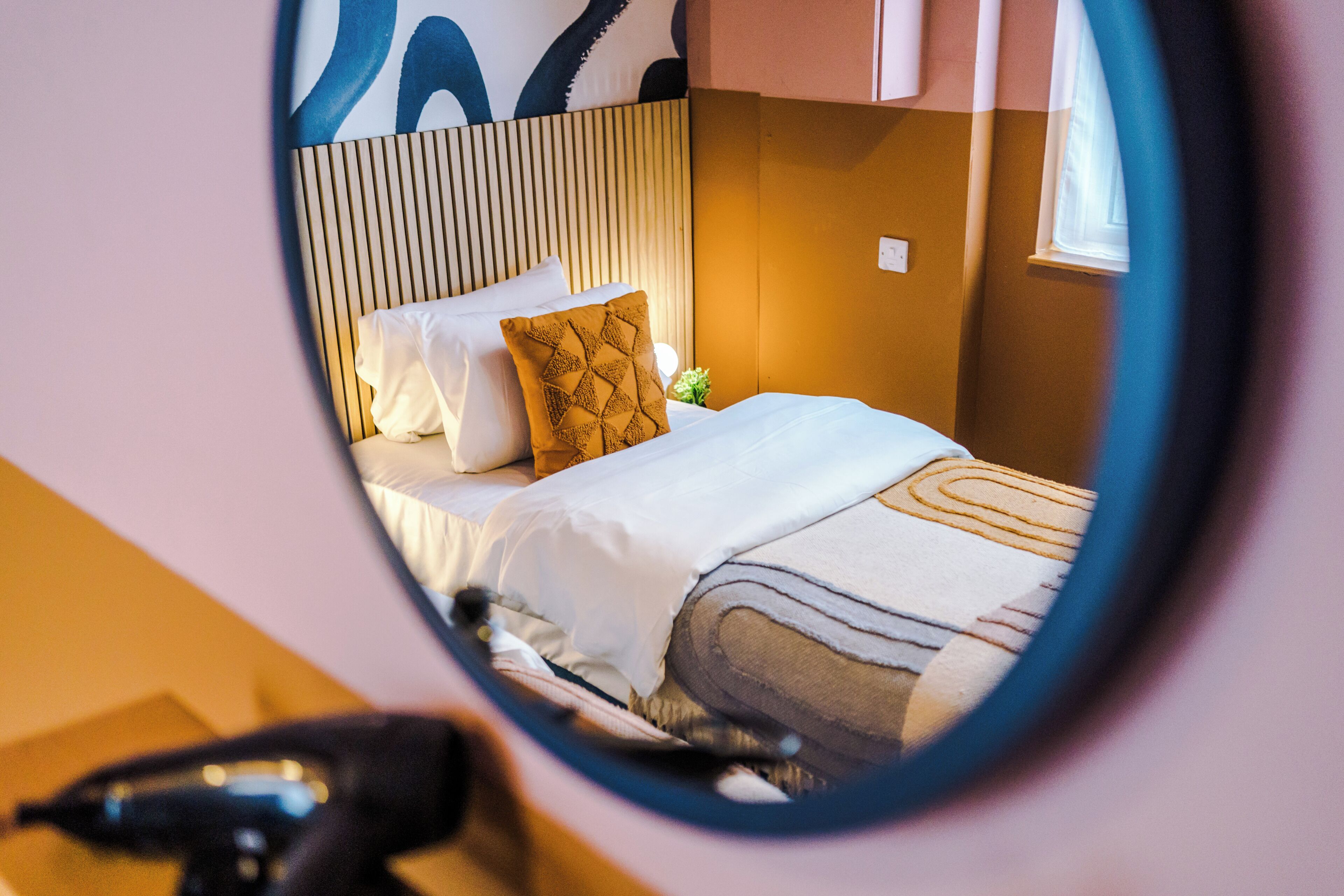 4 bedrooms, free WiFi, bed sheets