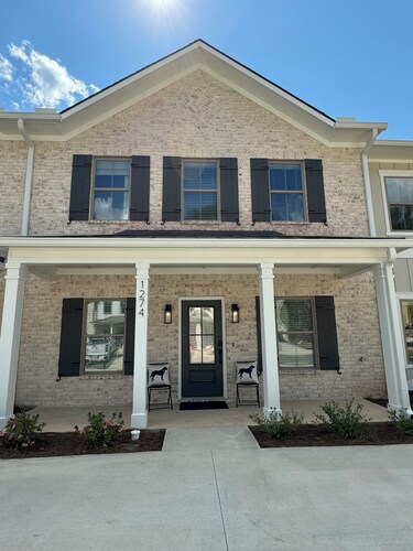 Brand New AUsome Townhome near Auburn University 