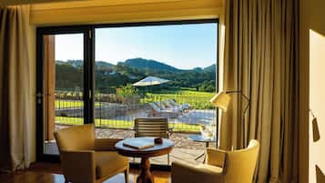Standard Double or Twin Room, Vineyard View, Poolside