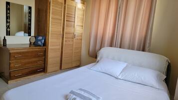 2 soverom, strykejern/-brett, wi-fi (inkludert) og sengetøy