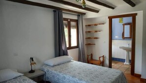 4 Schlafzimmer, Reisekinderbett, WLAN