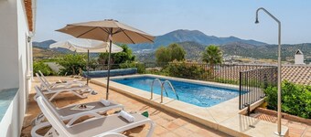 Casa Villa Rosa Viñuela by Ruralidays