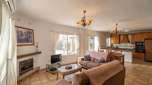 تلفزيون، مدفأة