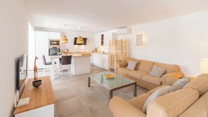 TV, stereo - Villa Higuera Nerja by Ruralidays (Málaga)