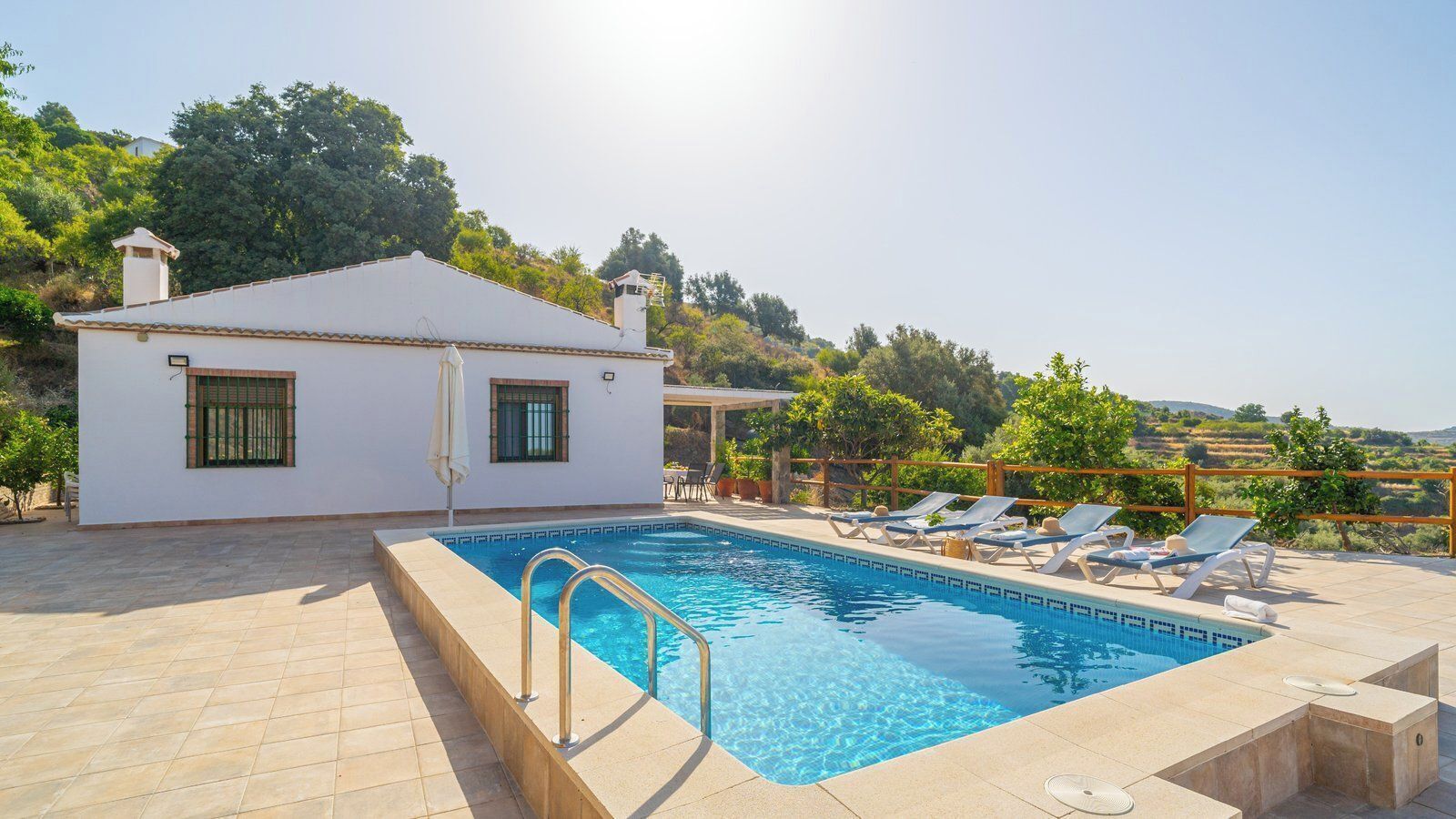 Casa La Cola Sedella by Ruralidays