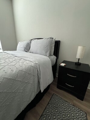 2 makuuhuonetta, Wi-Fi, vuodevaatteet