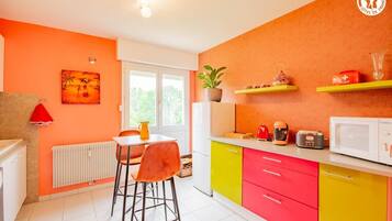 Microones, forn i rentaplats