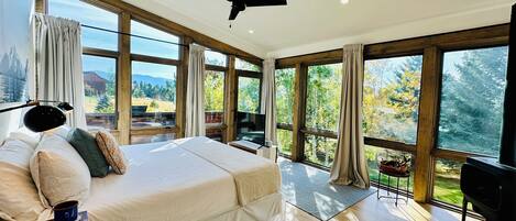 4 soverom, skrivebord, strykejern/-brett og wi-fi