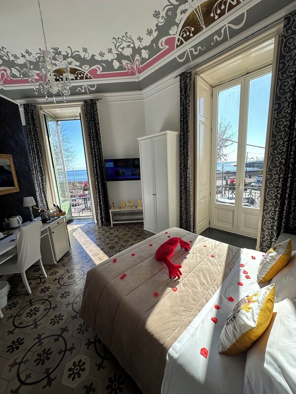 Exclusive Double Room, 1 Queen Bed, Sea View (SUITE BELLINI)