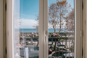 Beach/ocean view