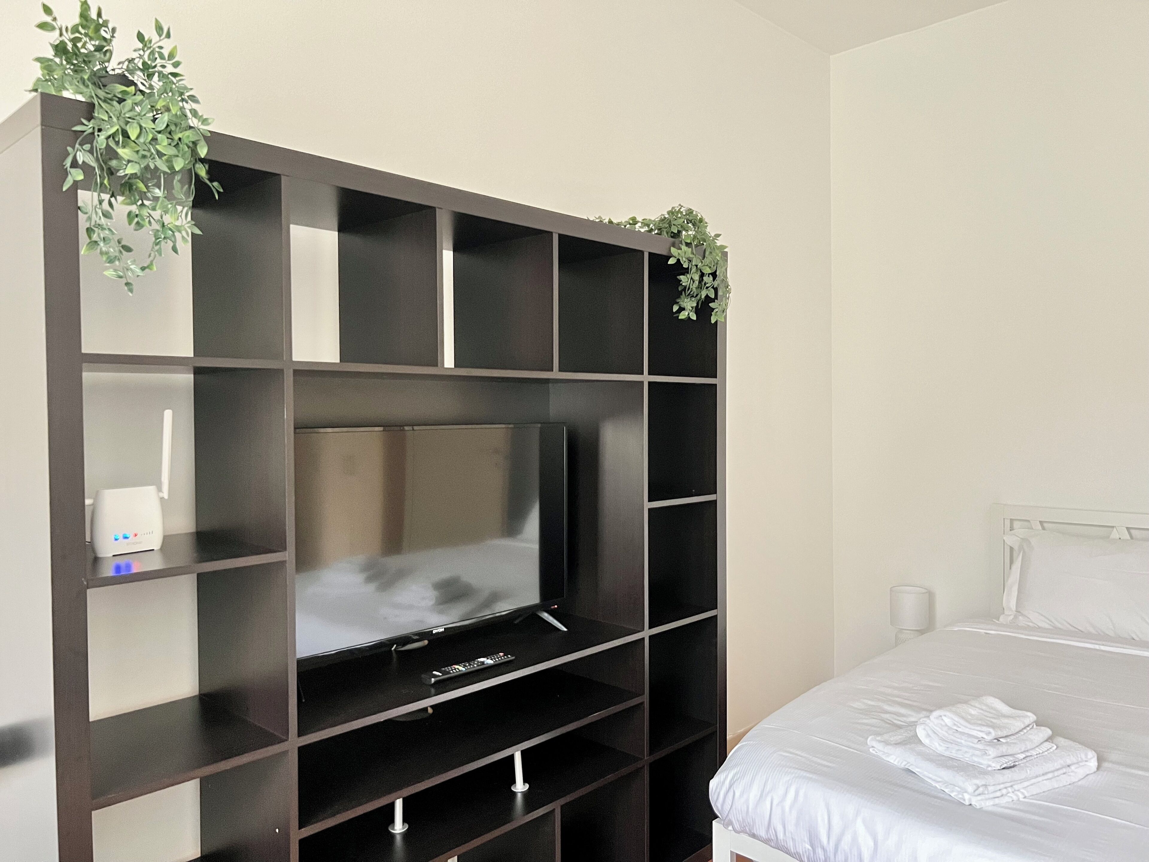 1 slaapkamer, een strijkplank/strijkijzer, reisbedje, wifi