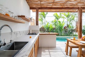 Private kitchen - Villa Camille (Tabanan)