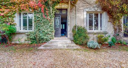 Schönes Haus mit 7 Schlafzimmern in.