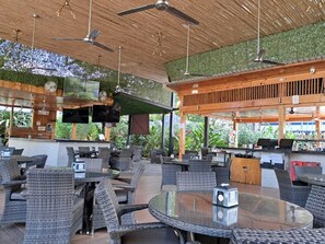 Petit déjeuner préparé à la commande compris tous les jours