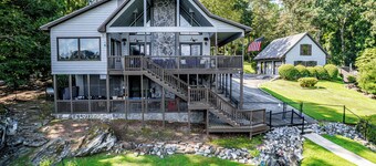 On The Rocks-Sleeps 17, 2 Master Suites, + More!