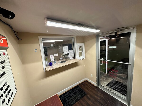 Reception - Bel-Aire Motel Tuscaloosa (Tuscaloosa)