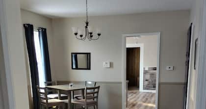 Large 3-bedroom house in charming Bay City with WiFi, AC. Enjoyable getaway