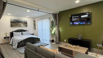 1 bedroom, iron/ironing board, free WiFi, bed sheets