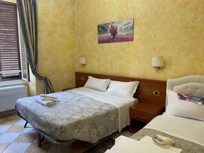 Standard-Dreibettzimmer, Stadtblick | Ausblick vom Zimmer