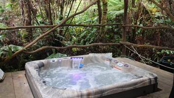 Bain à remous extérieur