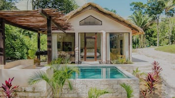 Biệt thự Cao cấp, hồ bơi riêng, quang cảnh núi | Hiên