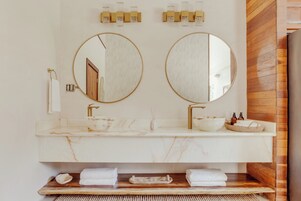 奢华别墅, 私人游泳池, 山景 | 浴室