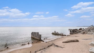 靠近海滩
