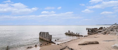 靠近海滩
