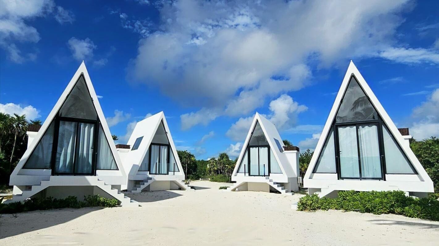 Signature Studio Suite, 1 King Bed, Sea View, Sea Facing | Premium bedding, pillowtop beds, in-room safe, soundproofing