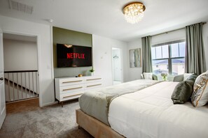 4 slaapkamers, een strijkplank/strijkijzer, wifi, beddengoed