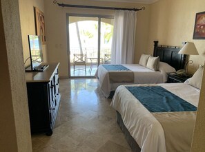 3 عدّة غرف نوم ومكواة/لوح كي وواي فاي وملاءات أسرّة