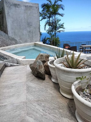 Pool - Robinson Crusoe Quartermaster Room (Castara)