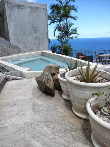 Robinson Crusoe Quartermaster Room