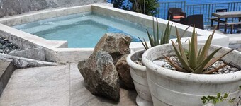 Robinson Crusoe Quartermaster Room