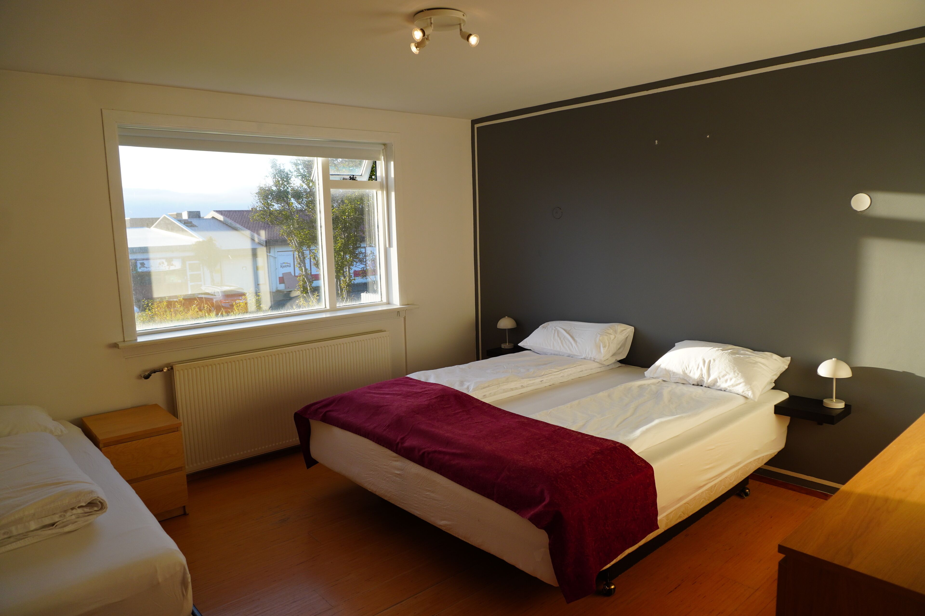 3 bedrooms, WiFi, bed sheets