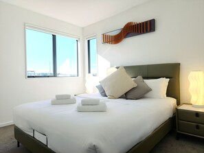 2 bedrooms, iron/ironing board, WiFi, bed sheets