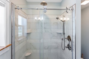 Shower, towels