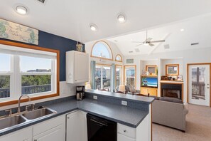 Fridge, microwave, oven, stovetop - Corolla Retreat w/ Pool & Hot Tub (Corolla)