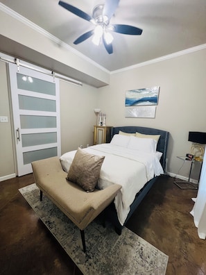 1 chambre, fer et planche Ă repasser, Wi-Fi gratuit, draps fournis
