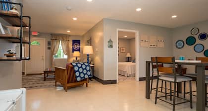Peaceful 1-Bedroom Retreat in Town